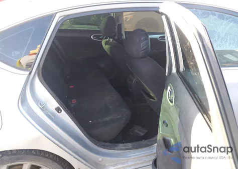 2013 Nissan Sentra Sr z USA, uszkodzony, nr VIN 3N1AB7AP9DL687252